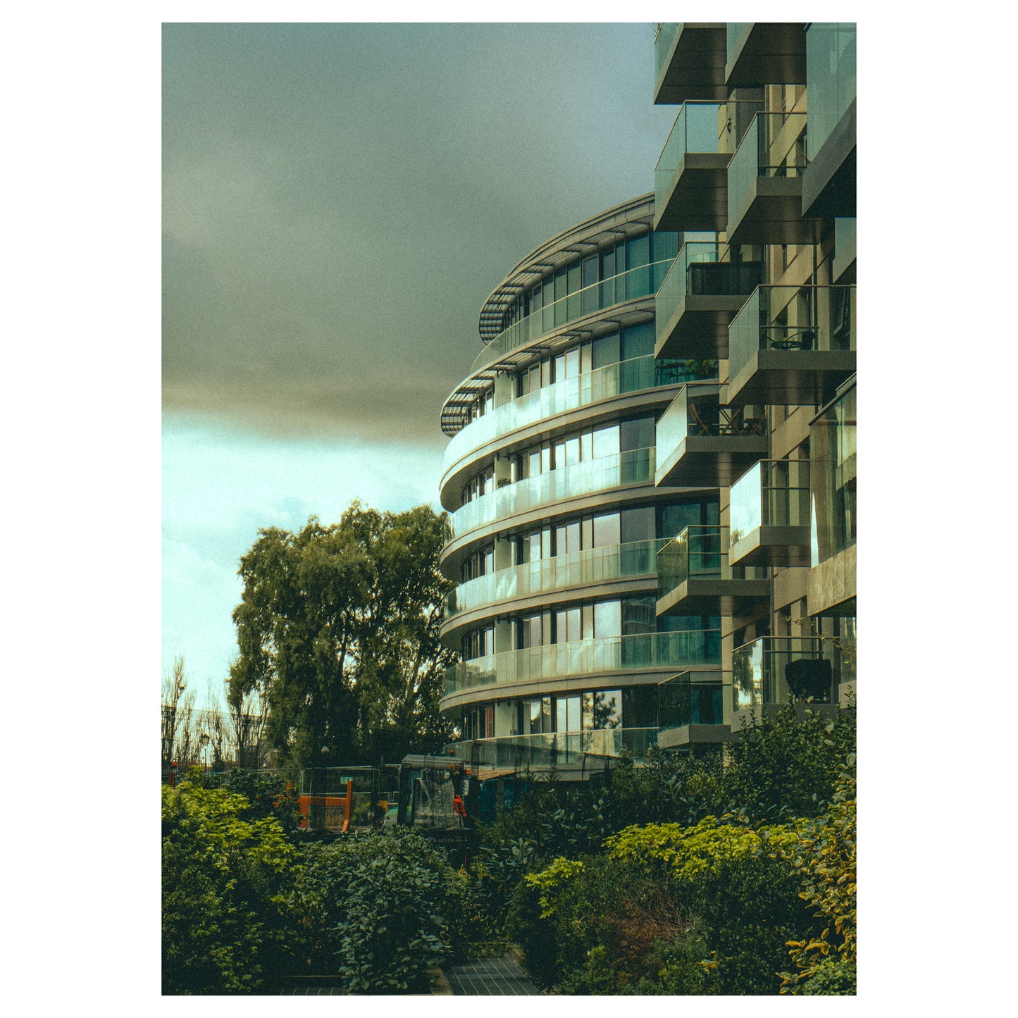 Urban Harmony - 5x7 Photo Print